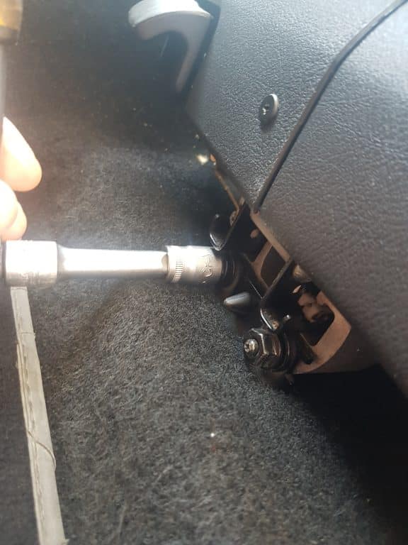 VW Golf (MK 4) Fire Extinguisher Bracket