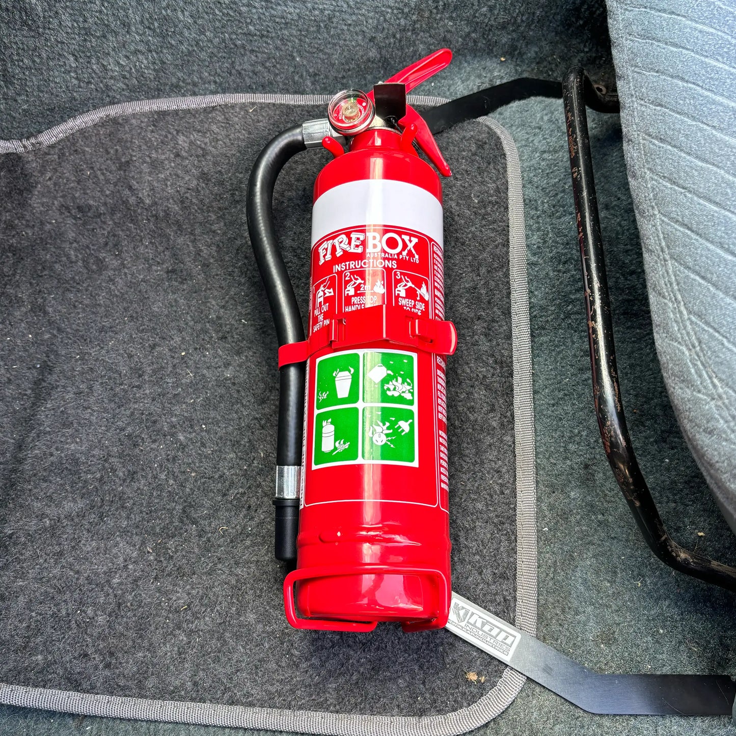 Holden Commodore (VR, VS) Fire Extinguisher Bracket