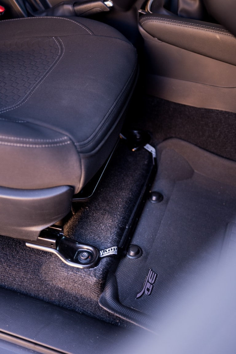 Isuzu MUX Gen 2 RJ 2020+ Fire Extinguisher Bracket