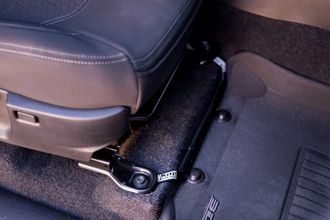Isuzu MUX Gen 2 RJ 2020+ Fire Extinguisher Bracket