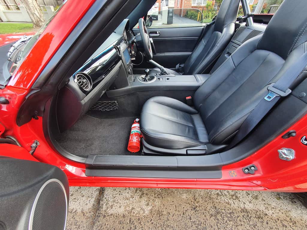 Mazda MX-5 Miata (NC) Fire Extinguisher Bracket