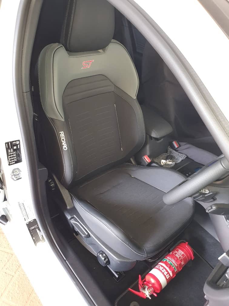 Ford Focus ST 2020+ Fire Extinguisher Bracket