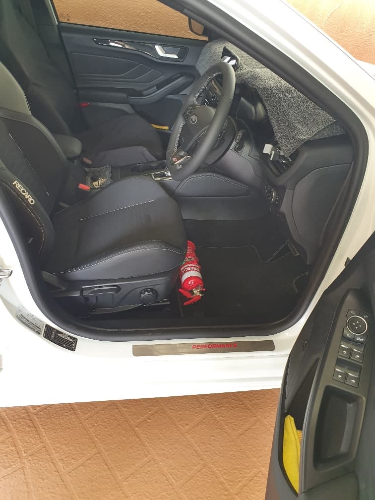 Ford Focus ST 2020+ Fire Extinguisher Bracket