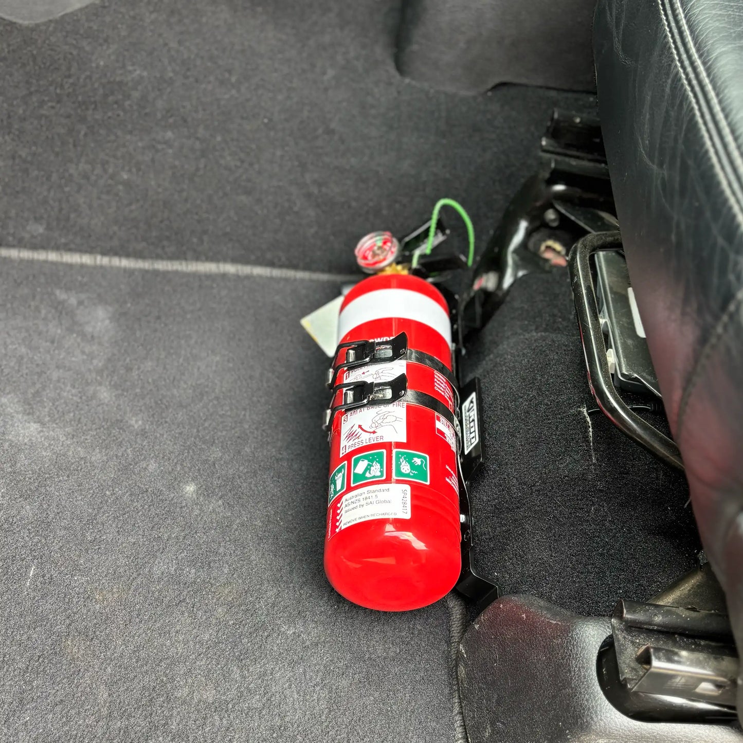 Ram 1500 DS Gen 4 Fire Extinguisher Bracket