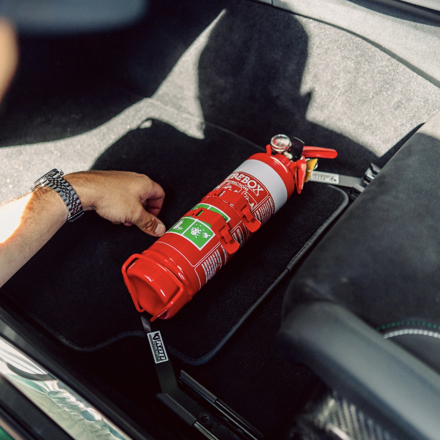 Alfa Romeo Giulia 952 (2015) Fire Extinguisher Bracket