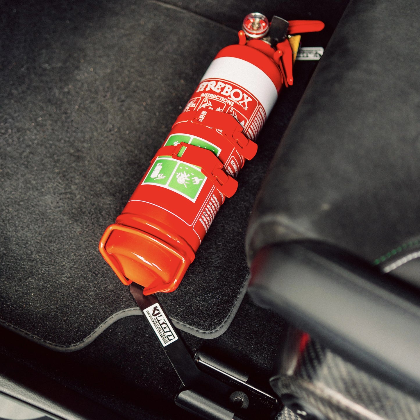 Alfa Romeo Giulia 952 (2015) Fire Extinguisher Bracket