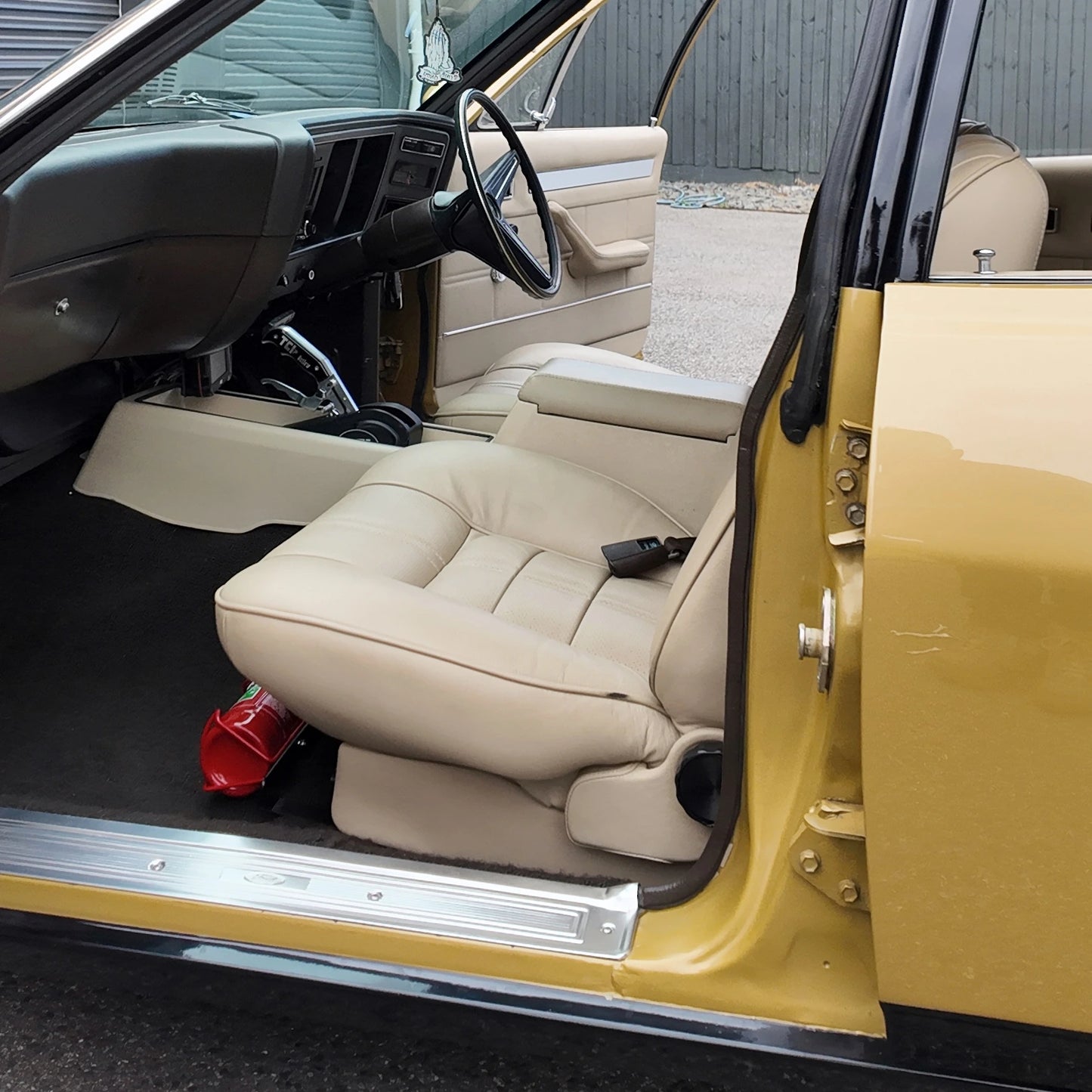 Ford Falcon XA, XB, XC Fire Extinguisher Bracket