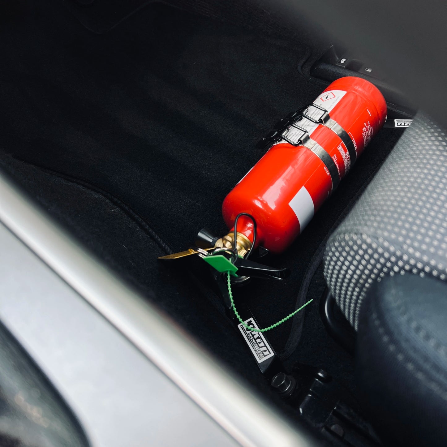 Subaru Liberty/Legacy (BC-BL) Fire Extinguisher Bracket