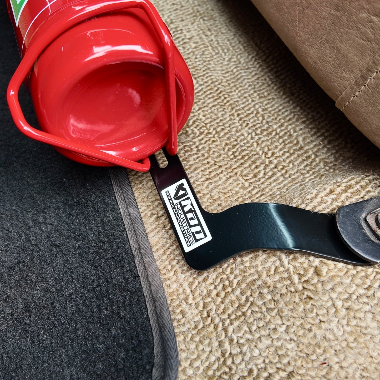 Leyland P76 Fire Extinguisher Bracket