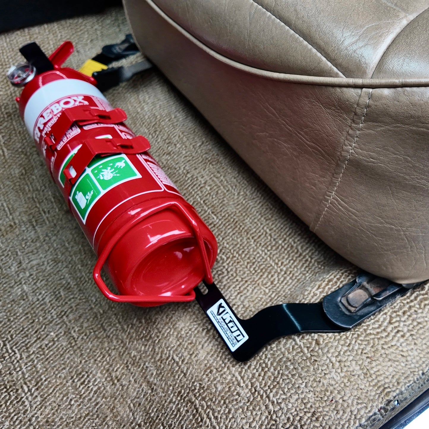 Leyland P76 Fire Extinguisher Bracket