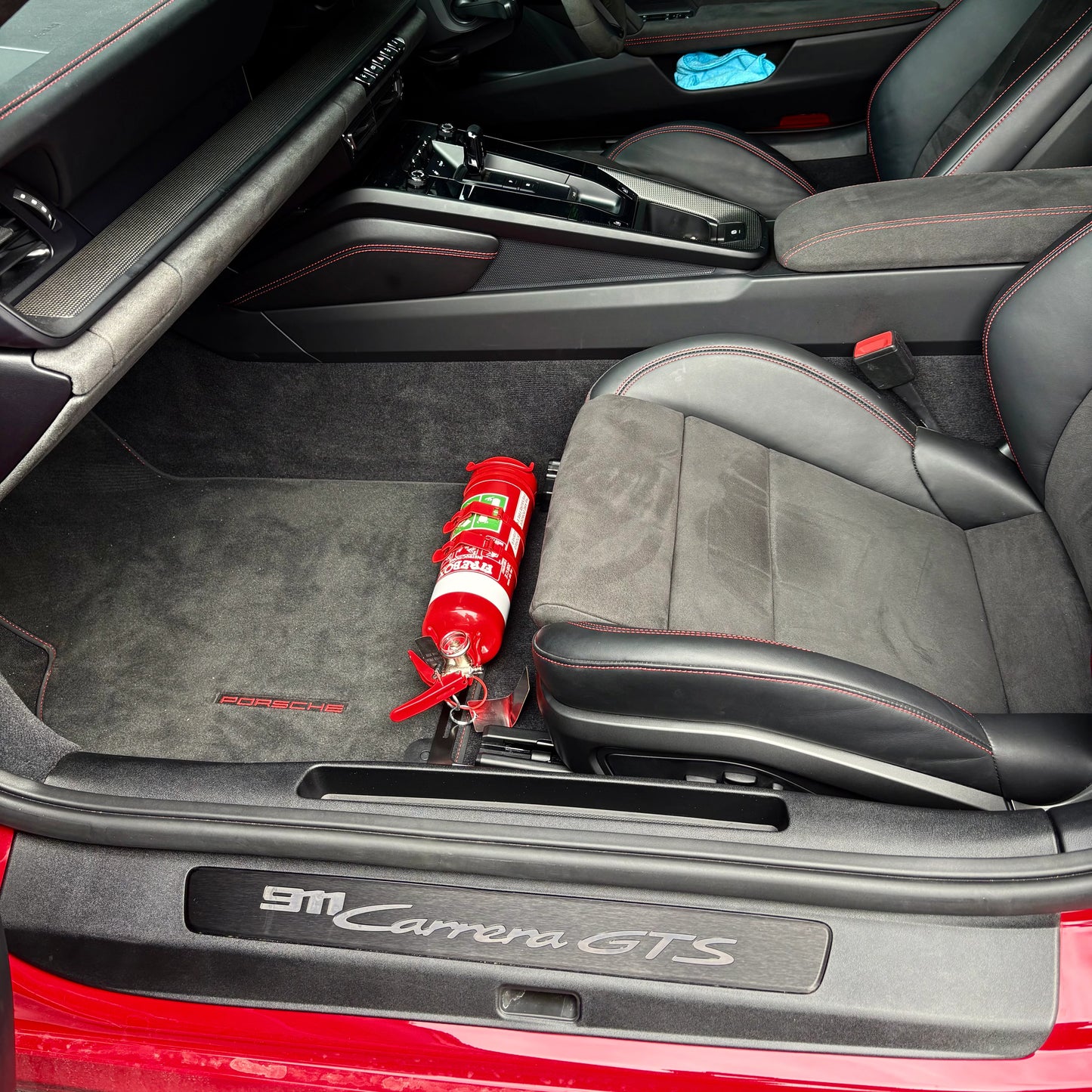 Porsche 911 (997) Fire Extinguisher Bracket