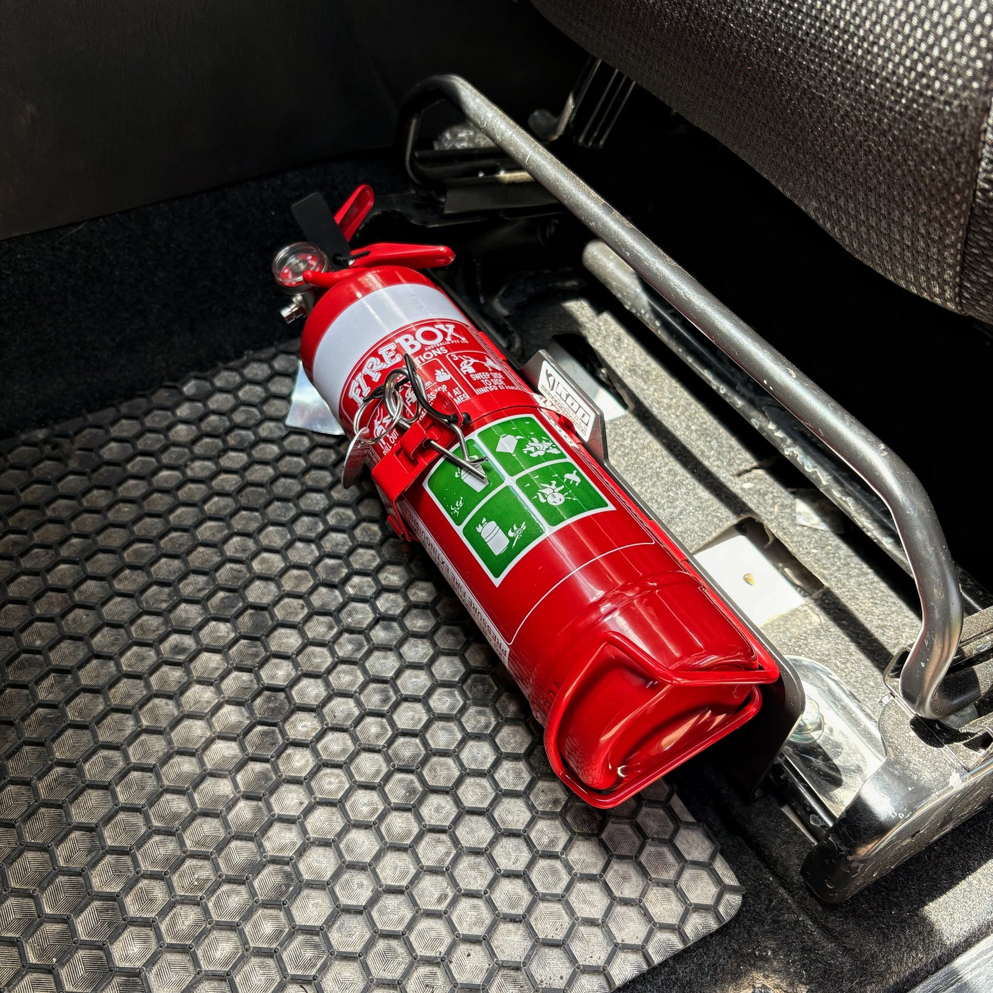 Mahindra Pik Up Fire Extinguisher Bracket