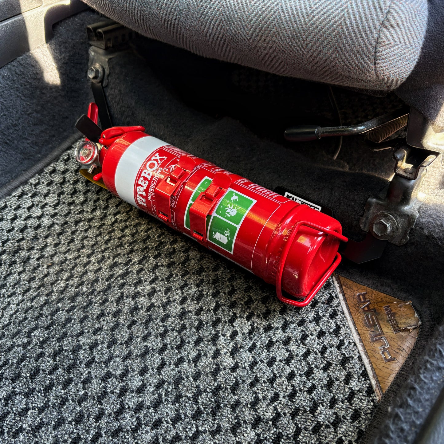 Nissan Pulsar N14, N15 SSS/GTi-R Fire Extinguisher Bracket